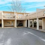 3 Bdrm Condo- 4 Pools, Hot Tub & Walk To Beach