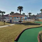 3 Bdrm Condo- 4 Pools, Hot Tub & Walk To Beach
